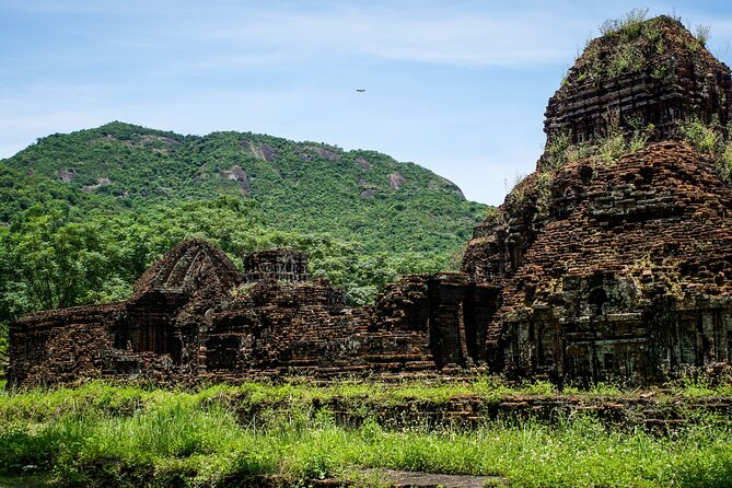 Private Hoi An to My Son Sanctuary Full-Day Bike Tour - Across the river and into rural Hoi An