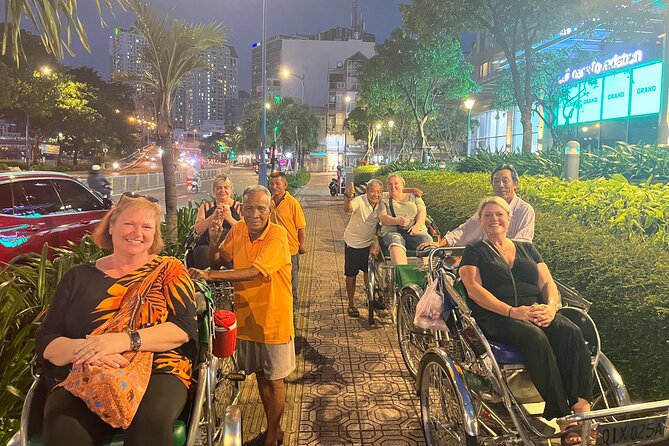 Private Street Food Discovery by Cyclo at Night in Ho Chi Minh - What You Actually Eat During the Evening
