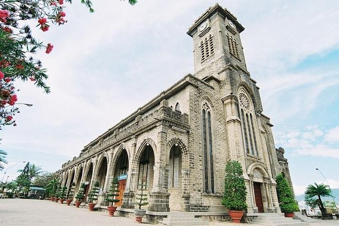 Private tour: Nha Trang Half day city tour &Lunch with PHỞ - A smart first look at Nha Trang