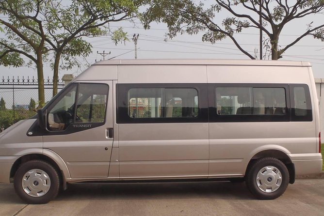 Private transfer between Hanoi Airport (HAN) and Hanoi Old Quarter - The communication system is useful, but follow it closely
