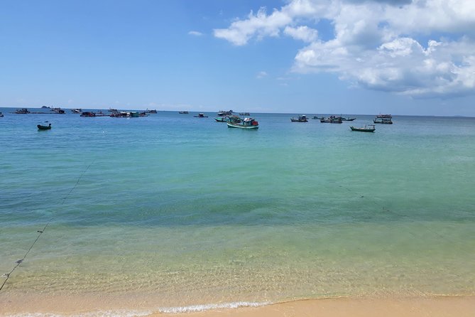 RED RIVER TOUR (Private Tour): LAND ISLAND TOUR AROUND THE SOUTH - Sao Beach: White Sand and a Proper Swim Break