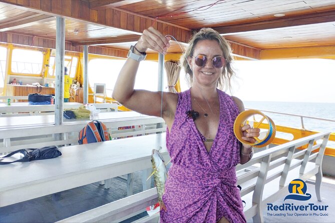 RED RIVER TOUR (Share group): DISCOVERY 3 ISLANDS BY BOAT - A second fishing session and final snorkeling stop