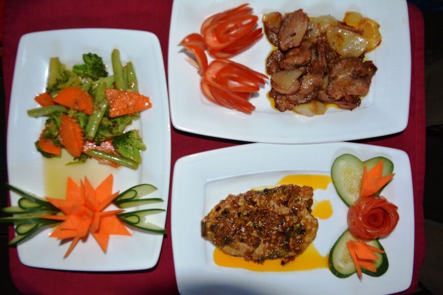 Romantic Sunset Dinner Cruise in Hoi An - Lanterns, music, and the shift from dusk to night
