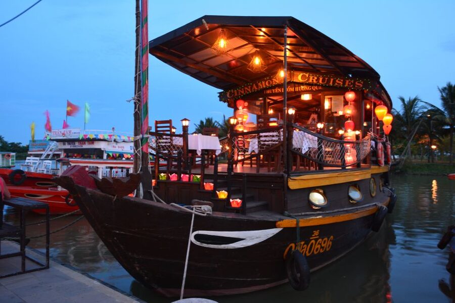 Romantic Sunset Dinner Cruise in Hoi An - Watching the sun fall over the Thu Bon and Hoai rivers