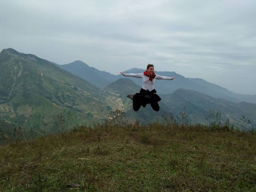 Sa Pa: 2-Day Trekking Trip with Ethnic Minority Homestay - Day one: Y Linh Ho and the long walk to Ta Van