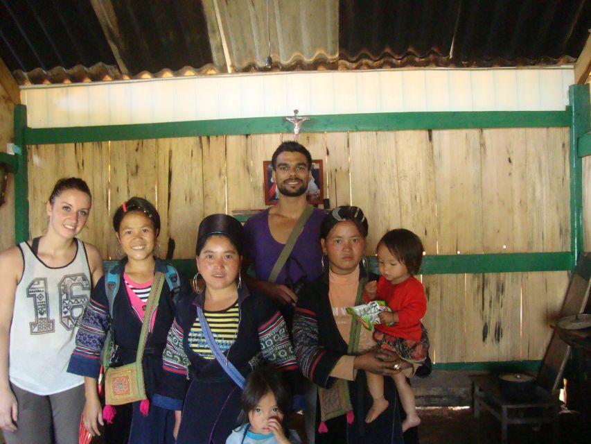 Sa Pa: 6-Hours Muong Hoa Valley Trek with Local Ethnic guide - Indigo, batik, and hemp in everyday village life