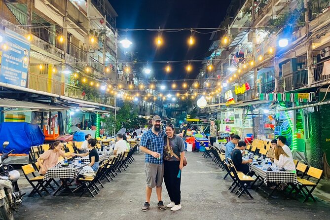Saigon by Night: Private Street Food Walk You Can’t Miss - Bánh xèo and bánh khọt in District 10