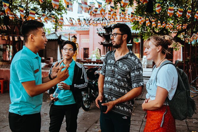 Saigon Sightseeing & Street Food Tour By scooter with Student - Safety, comfort, and the traffic question