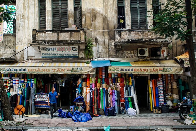 Saigon Street Photography Experience - A quiet Buddhist temple stop