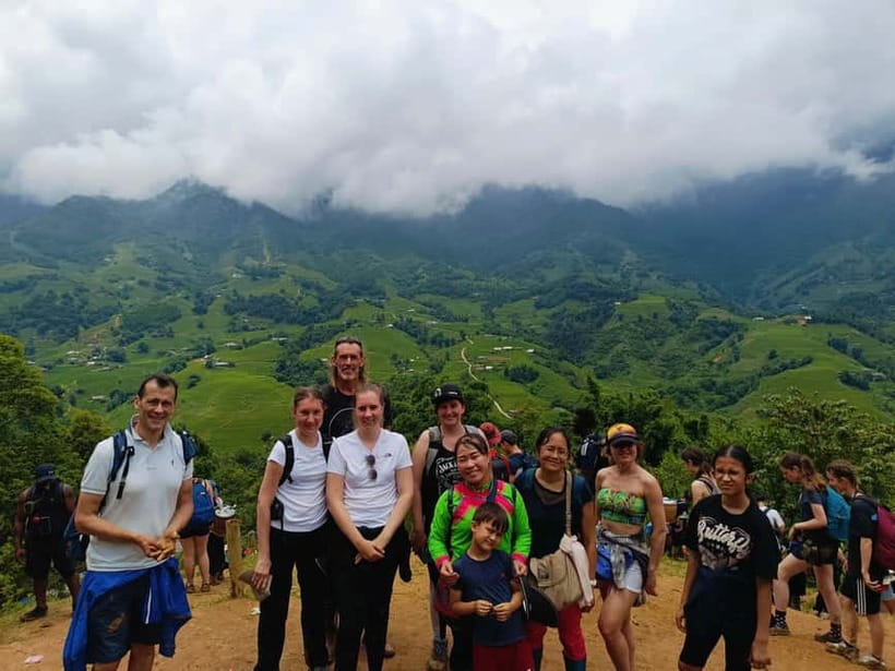 Sapa 1 Day Long Trek: Trek to Hau Thao and Sa Seng Villages - Starting above Sapa at 9:00 AM