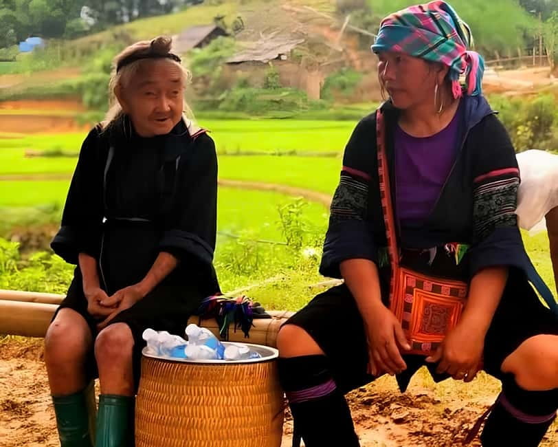 Sapa 1 Day Long Trek: Trek to Hau Thao and Sa Seng Villages - Sa Seng Mountain and the first big views