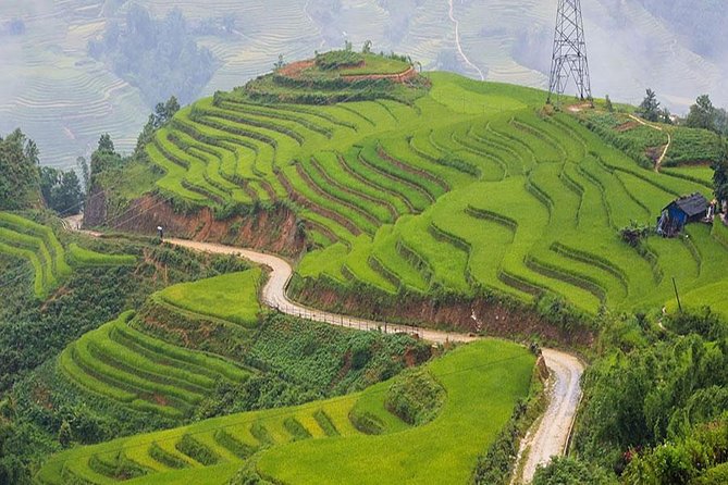 Sapa 3 Days 2 Nights Trekking Tour (1 Night In Ta Van Village, 1 Night In Hotel) - Day two: the hard walk from Y Linh Ho to Ta Van