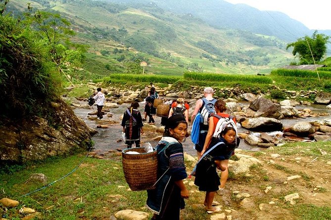 Sapa 3 Days 2 Nights Trekking Tour From Hanoi (2 Nights in Hotel) - The long road from Hanoi to Sapa