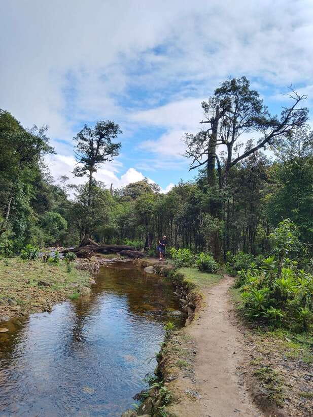 SAPA : Climb up to Fansipan mountain with LOCAL GUIDE - What to pack for a safer, more comfortable day