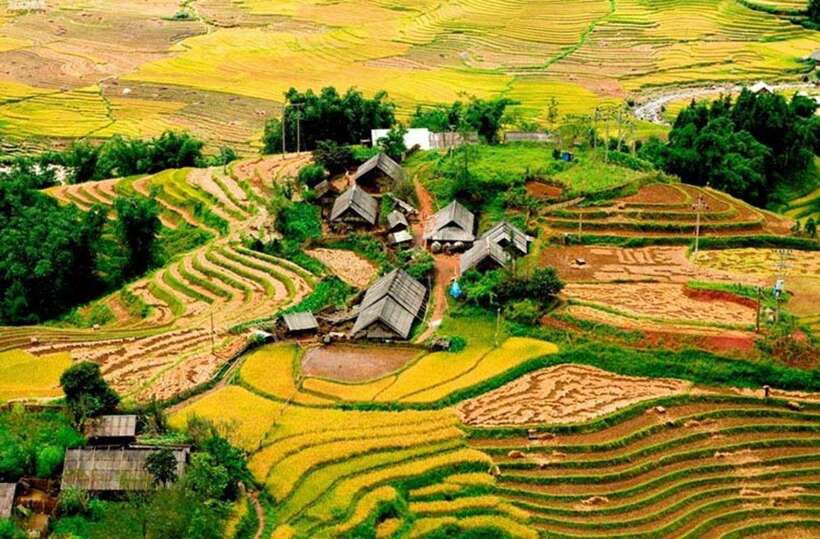 Sapa: Eco Adventure Terrace Fields and Local Villages Trek - Y Linh Ho and the first river crossing