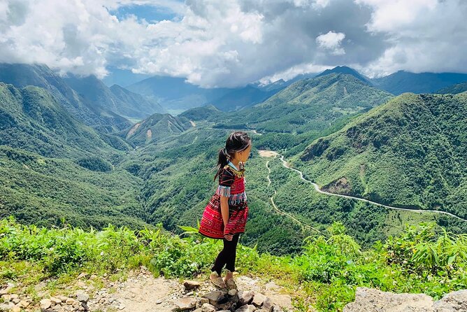 Sapa Motorbike Tour With Local Guide 1 Day - Waterfalls, Villages - O Quy Ho Pass: the dramatic opening ride