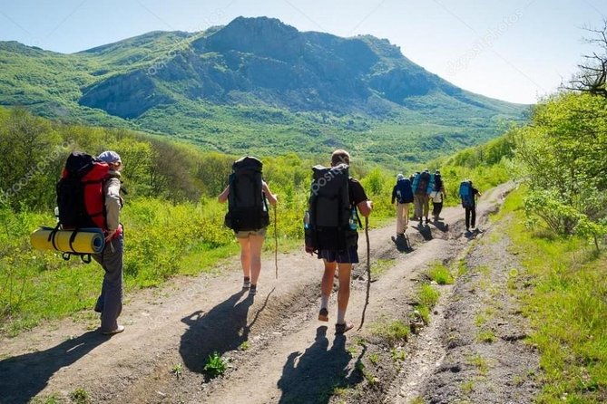 Sapa Trekking Tour 2 Days 1 Night By Bus - Guide quality and group size