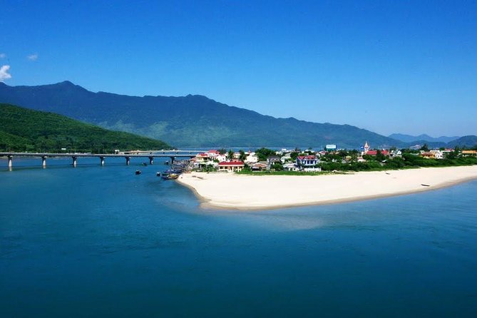 Scenic Transfer: Hoi An/Da Nang to Hue + 5 Attractions - Hai Van Pass and the road above the coast