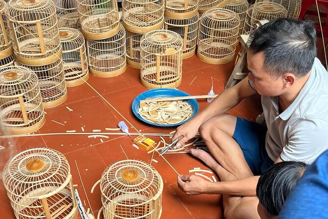Secret Handicraft Villages of Hanoi ( Incense and hat Villages ) - Hà Thái and the careful work of lacquer painting