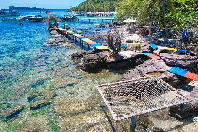 Sightseeing: Phu Quoc Southside Private Tour by A/C car and guide - Ngoc Hien Pearl Farm and the island’s jewelry trade