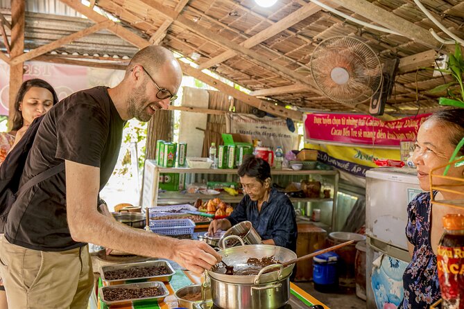 Small-Group Mekong Delta Day Trip: Boat Ride, Cottages & Pagoda - Lunch at Lang Xanh Ben Tre