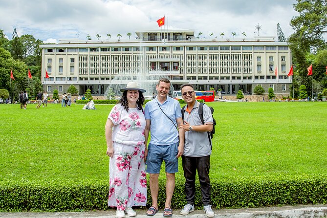 Small-group Saigon City Tour: 4-Hour Must-see Iconic Landmarks - Key points at a glance