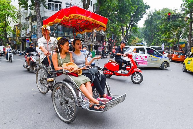Small-Group Street Food Cyclo Tour of Hanoi Old Quarter - Walking into Hanoi’s 36 Old Streets