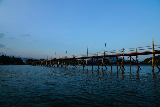 Stand Up Paddle Boarding and Sunset Watching on Cai River - A small group changes the feel