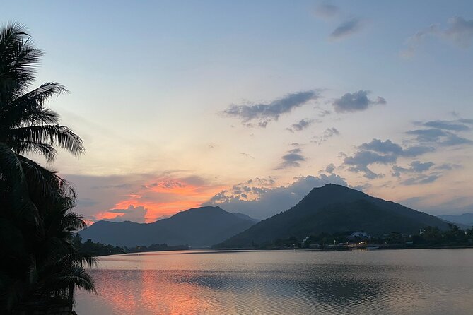Stand Up Paddle Boarding and Sunset Watching on Cai River - Practical details before you go