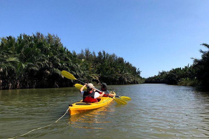 Sunset Paddle and Lantern Town - What the $32 price includes