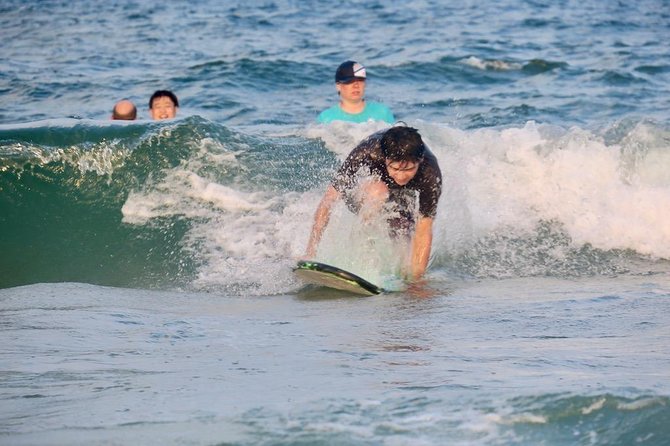 Surf Lessons - The value of a one-to-four instructor ratio