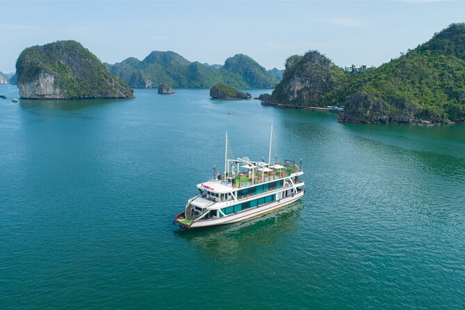 Sweetness Cruise Ha Long Bay: Caves, Kayaking, Swimming & Lunch - Ti Top Island for swimming or a summit view