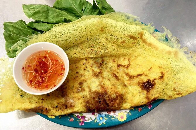 The Coolest Vegan Food Tour by Motorbike in Ho Chi Minh City - Making banh mi turns a snack into an activity