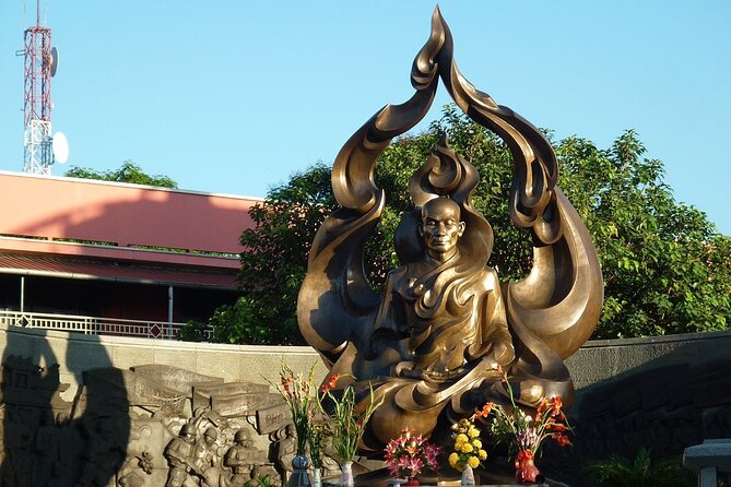 The Hidden Gems & Insightful Stories of Saigon Walking Tour - Reunification Palace in a 30-minute visit