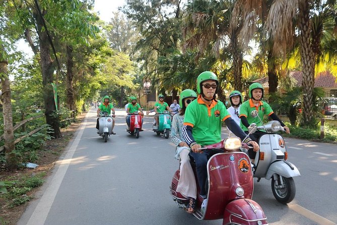 The insider's Hanoi 4.5 hours All highlight Places & Train Street - West Lake gives the tour breathing room