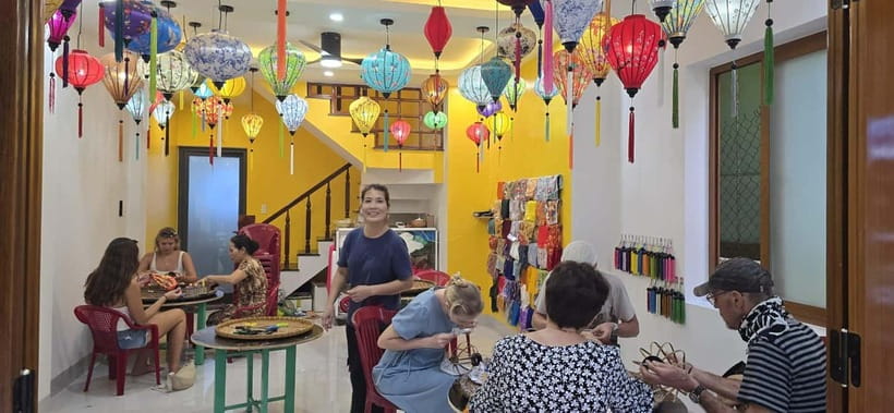 The Lantern Lady: Traditional Lantern Class in Old Town - Authentic craft without the hard sell