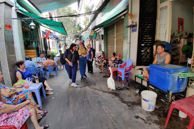 Three Coolest Neighborhoods in Saigon - Walking distance, timing, and group size