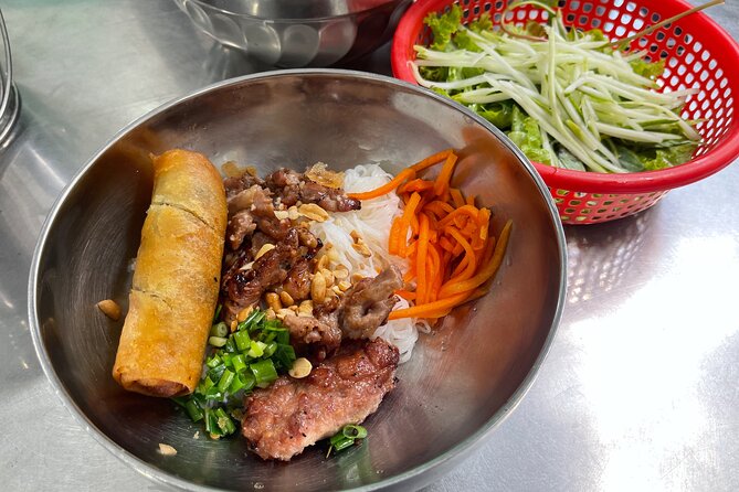 Top Notch Street Food Motorbike Tour In Ho Chi Minh City - Chinatown and a final bánh xèo