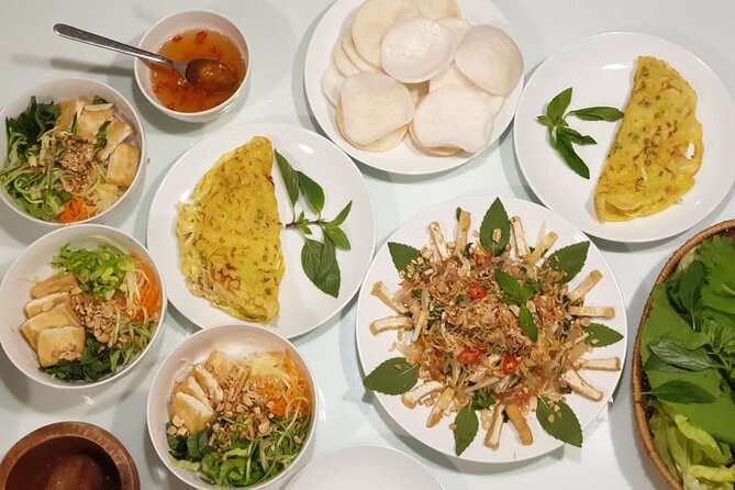 Top-rated Home Cooking Class with a River View AC Kitchen - Is $41.55 a fair price?