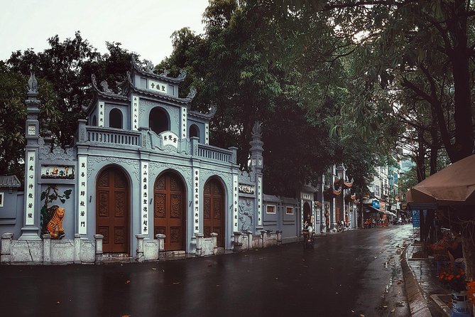 Tour Package Hanoi City - Halong Bay 2 Days 1 Night - Day 2: The long road to Ha Long Bay