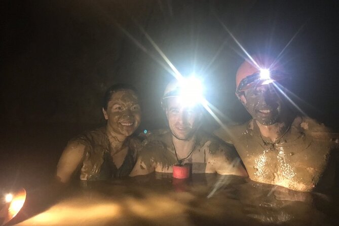 TOUR TO THE CAVES - Paradise & Dark caves from Dong hoi city - The short transfer and Vietnamese lunch