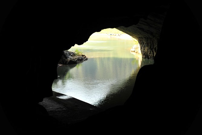 TOUR TO THE CAVES - Paradise & Dark caves from Dong hoi city - Who should book this cave combination