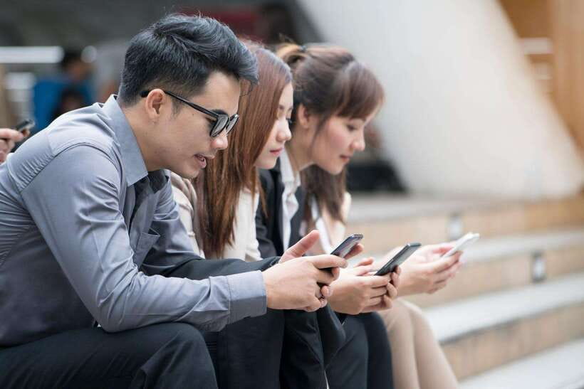 Vietnam: Tourist SIM Card with Mobile Data 5G/4G by Viettel - Help through WhatsApp and English support