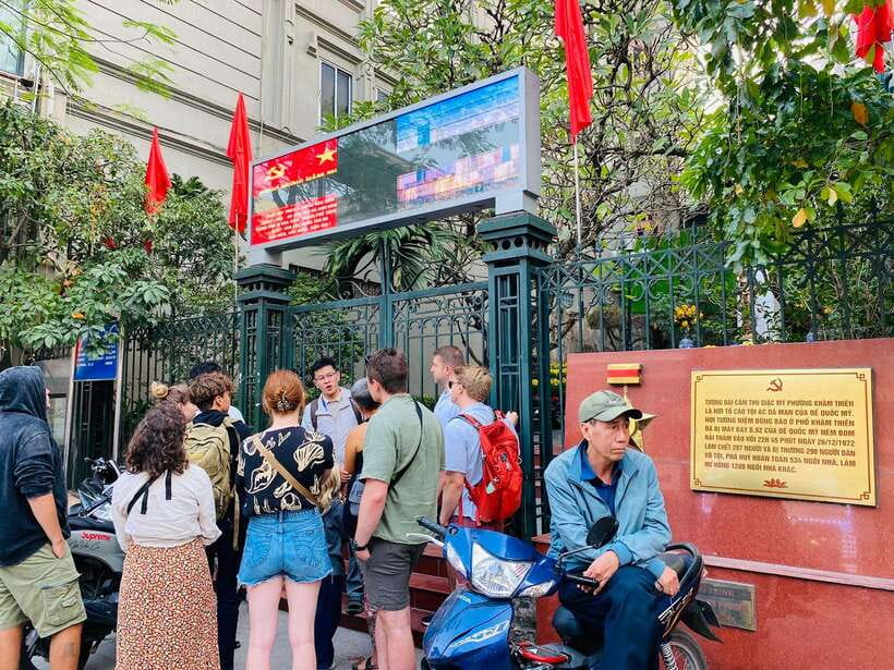 Vietnam War: Uncovering Hanoi's Untold Stories - Cho Gioi and Hanoi’s informal economy