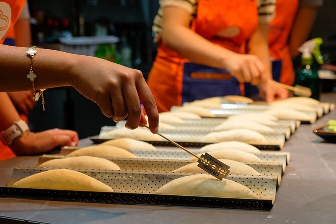 Vietnamese Bread & Brew: Banh Mi Baking Class & Specialty Coffee - The teaching style and group size