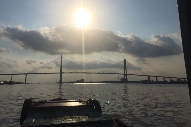VIP Tour Cuchi Tunnels & Mekong Delta Cruise Full Day Group 12pax - Who should book this experience