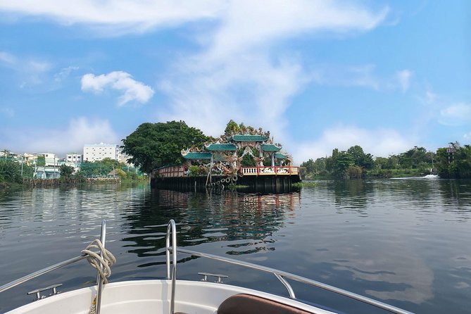 VIP Tour in Dragon Floating Temple sightseeing by SpeedBoat - What this short river tour actually gives you