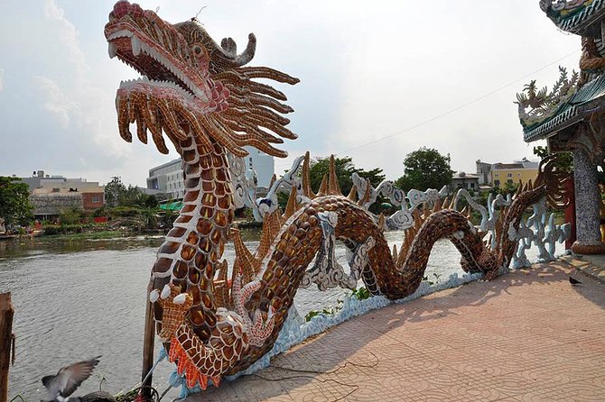 VIP Tour in Dragon Floating Temple sightseeing by SpeedBoat - Why families may find it easier than a long day trip