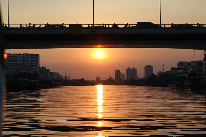 VIP Tour in Saigon: Romantic Sunset Cocktail by SpeedBoat - The cocktail stop at a riverside restaurant