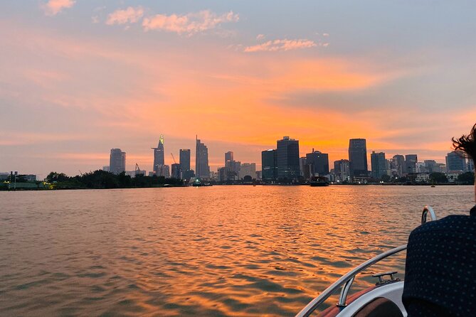 VIP Tour in Saigon: Romantic Sunset Cocktail by SpeedBoat - Who will enjoy this most